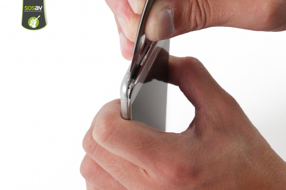 Guide photos remplacement ecran complet Wiko U Feel Prime (Etape 4 - image 4)