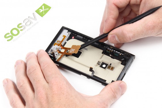 Guide photos remplacement haut-parleur externe Lumia 800 (Etape 22 - image 3)