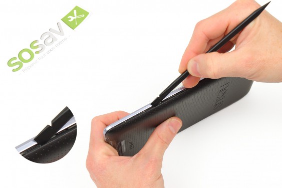 Guide photos remplacement connecteur de charge Nexus 7 1ère Génération (Etape 2 - image 3)