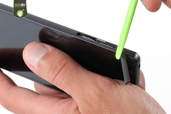 Guide photos remplacement connecteur de charge Xperia E5 (Etape 2 - image 2)