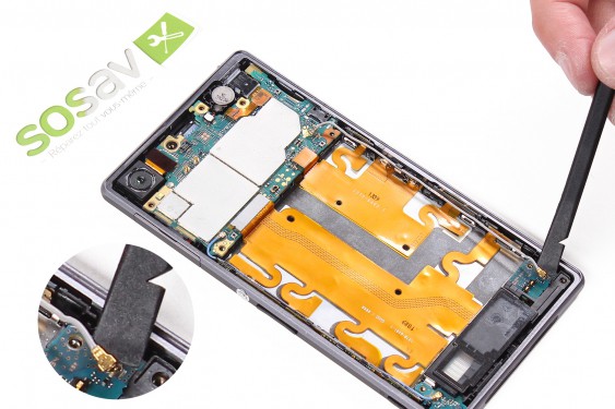 Guide photos remplacement câble d'interconnexion de l'antenne wifi Xperia Z1 (Etape 9 - image 4)