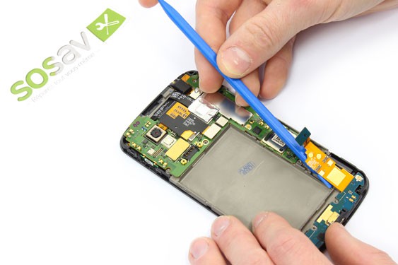 Guide photos remplacement connecteur de charge Nexus 4 (Etape 18 - image 1)