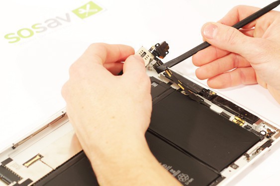 Guide photos remplacement antenne gsm iPad 2 3G (Etape 27 - image 1)