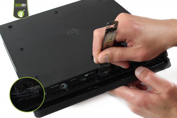 Guide photos remplacement capot supérieur Playstation 4 Slim (Etape 4 - image 3)