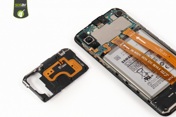 Guide photos remplacement nappe de liaison écran Galaxy M21 (Etape 8 - image 1)