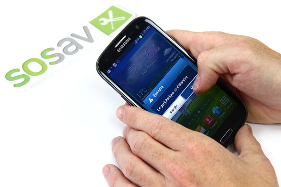 Guide photos remplacement bouton power Samsung Galaxy S3 (Etape 1 - image 3)