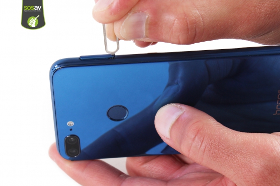 Guide photos remplacement connecteur de charge Honor 9 Lite (Etape 2 - image 2)