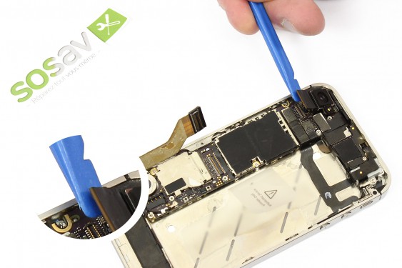 Guide photos remplacement nappe capteur proximité et luminosité + bouton power iPhone 4S (Etape 15 - image 2)