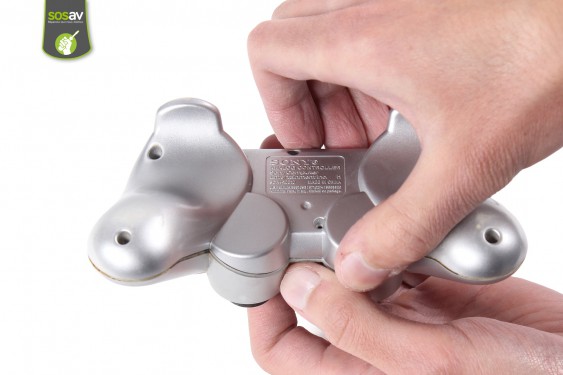 Guide photos remplacement boutons l1 et r1 Manette Dualshock 2 (Playstation 2) (Etape 2 - image 1)