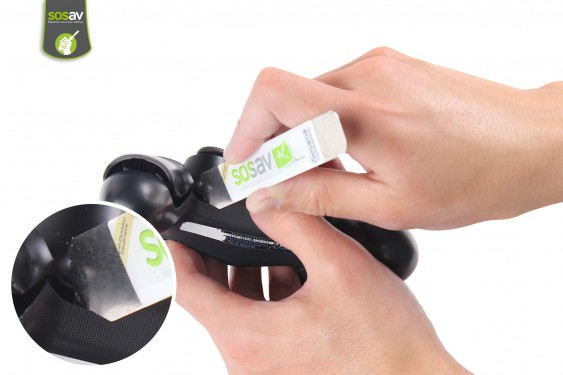 Guide photos remplacement haut-parleur externe Manette Dualshock (Playstation 4) (Etape 2 - image 4)