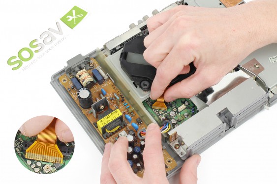Guide photos remplacement châssis interne Playstation (Etape 6 - image 4)