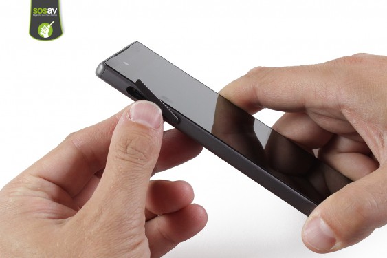 Guide photos remplacement caméra arrière Xperia Z5 (Etape 2 - image 3)