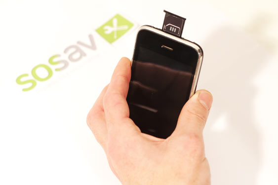 Guide photos remplacement carte sim iPhone 3G (Etape 2 - image 1)
