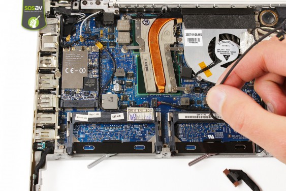 Guide photos remplacement dalle lcd Macbook Core 2 Duo (A1181 / EMC2200) (Etape 23 - image 4)