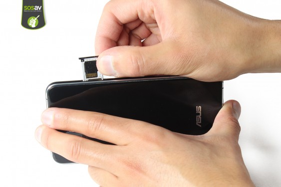 Guide photos remplacement batterie Asus Zenfone 3 (Etape 2 - image 3)