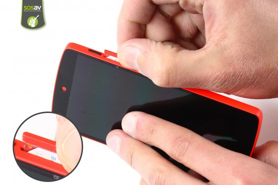 Guide photos remplacement câble d'interconnexion gsm Nexus 5 (Etape 3 - image 1)