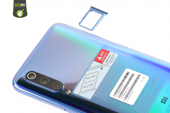 Guide photos remplacement vitre caméra + projecteur infrarouge Xiaomi Mi 9 (Etape 3 - image 1)