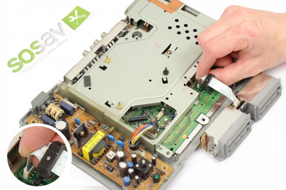 Guide photos remplacement châssis interne Playstation (Etape 11 - image 1)