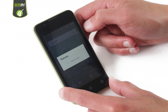 Guide photos remplacement batterie Wiko Sunny 2 (Etape 1 - image 4)