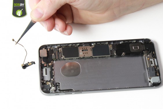 Guide photos remplacement nappe power / flash / micro externe iPhone 6S Plus (Etape 22 - image 1)