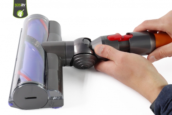Guide photos remplacement rouleau turbo brosse Aspirateur Dyson V8 Absolute (Etape 2 - image 3)