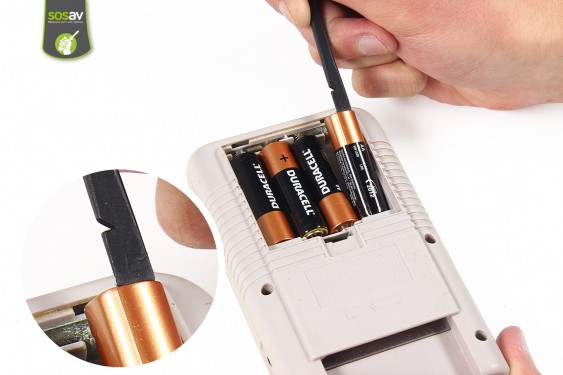 Guide photos remplacement bouton d'allumage et extinction Game Boy (Etape 3 - image 2)