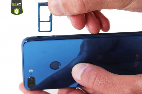 Guide photos remplacement connecteur de charge Honor 9 Lite (Etape 2 - image 3)