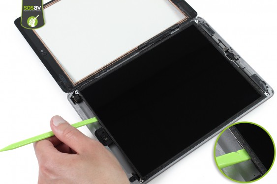 Guide photos remplacement bouton home / touch id iPad 5 (2017) (Etape 8 - image 1)