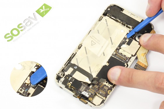 Guide photos remplacement nappe capteur proximité et luminosité + bouton power iPhone 4S (Etape 25 - image 1)