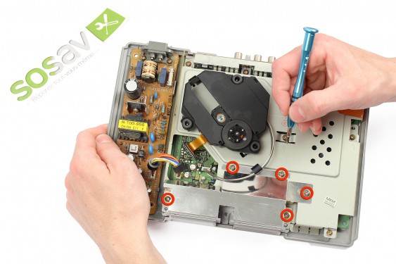 Guide photos remplacement bloc manettes + cartes mémoire Playstation (Etape 4 - image 1)