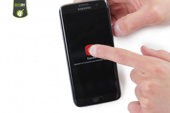 Guide photos remplacement vitre de la caméra arrière Samsung Galaxy S7 Edge (Etape 1 - image 3)