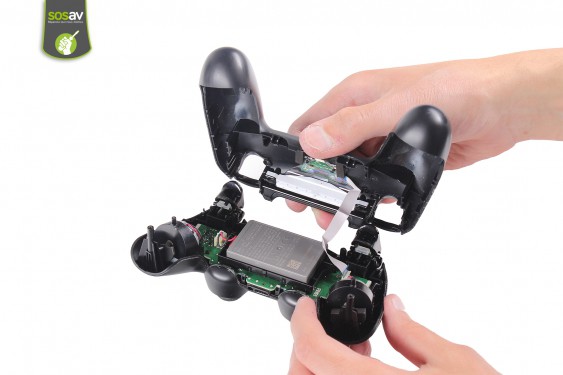 Guide photos remplacement haut-parleur externe Manette Dualshock (Playstation 4) (Etape 4 - image 2)