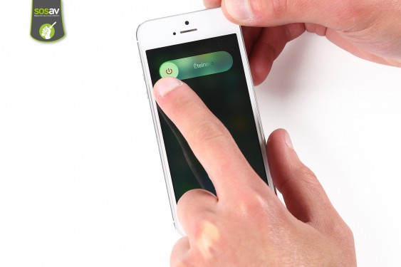 Guide photos remplacement caméra avant + capteur de proximité et luminosité iPhone 5S (Etape 1 - image 2)