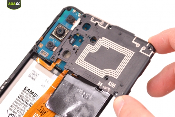 Guide photos remplacement haut parleur interne Galaxy A04s (Etape 7 - image 3)
