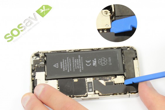 Guide photos remplacement nappe capteur proximité et luminosité + bouton power iPhone 4S (Etape 7 - image 1)