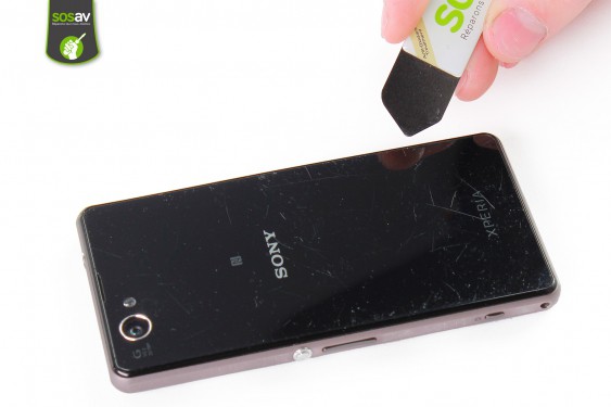 Guide photos remplacement vibreur Xperia Z1 Compact (Etape 3 - image 1)