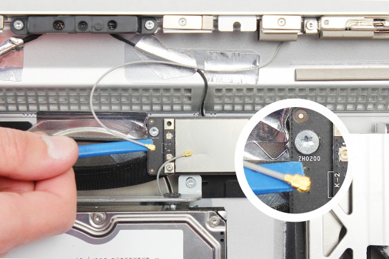 Guide photos remplacement carte airport (carte wifi) iMac 27" fin 2009 (EMC 2309 et 2374) (Etape 16 - image 4)