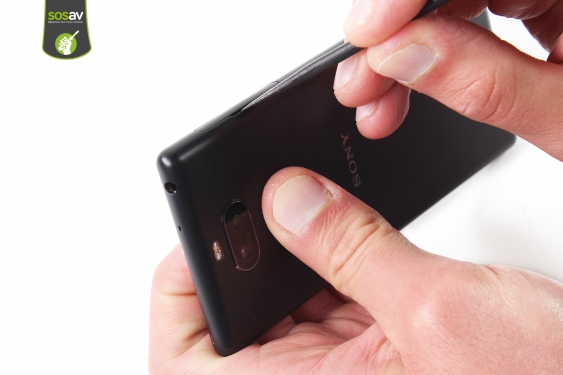 Guide photos remplacement vibreur Xperia 10 (Etape 2 - image 1)