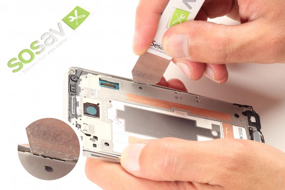 Guide photos remplacement connecteur de charge Samsung Galaxy Alpha (Etape 11 - image 3)