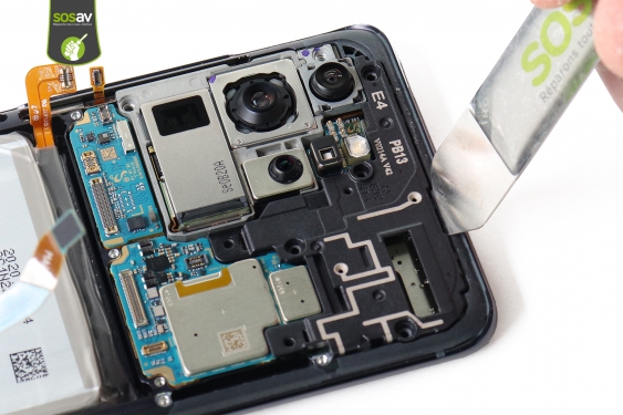 Guide photos remplacement caméra arrière / carte mère Galaxy S20 Ultra (Etape 15 - image 2)