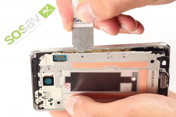 Guide photos remplacement connecteur de charge Samsung Galaxy Alpha (Etape 11 - image 4)