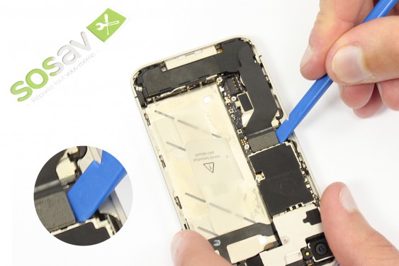 Guide photos remplacement nappe capteur proximité et luminosité + bouton power iPhone 4S (Etape 12 - image 1)