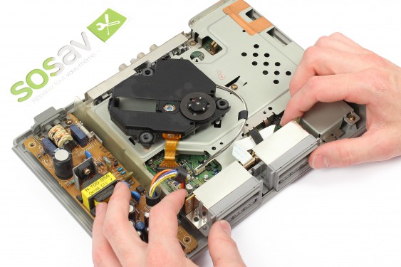 Guide photos remplacement bloc manettes + cartes mémoire Playstation (Etape 6 - image 1)