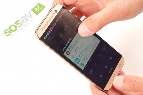 Guide photos remplacement coque arrière HTC one M8 (Etape 1 - image 2)