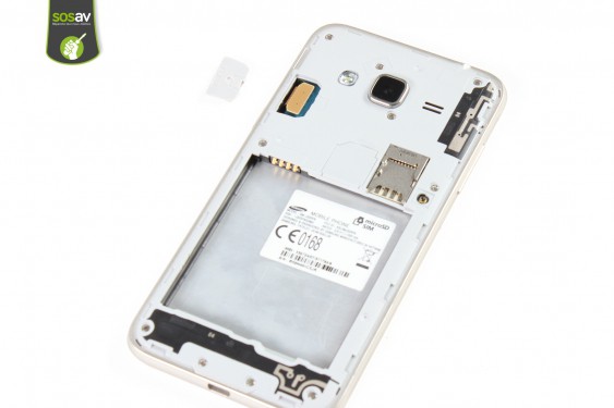 Guide photos remplacement caméra avant Samsung Galaxy J3 2016 (Etape 6 - image 4)