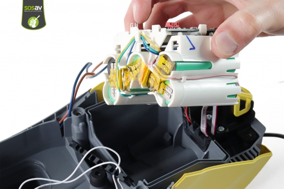 Guide photos remplacement batterie / carte mère Aspirateur Karcher FC5 (Etape 17 - image 4)