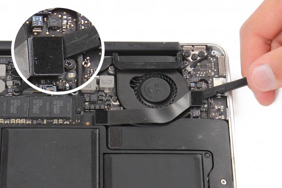 Guide photos remplacement radiateur Macbook Air 13" mi-2011 EMC2469 (A1369) (Etape 4 - image 1)