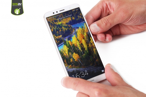 Guide photos remplacement câble d'interconnexion Huawei Y6 2018 (Etape 1 - image 1)