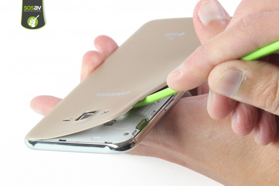 Guide photos remplacement caméra arrière Galaxy J7 2015 (Etape 2 - image 2)