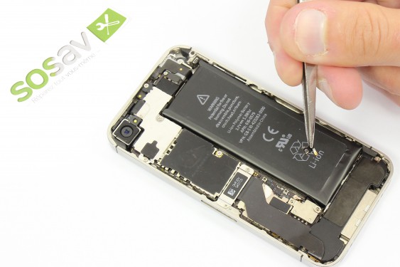 Guide photos remplacement nappe capteur proximité et luminosité + bouton power iPhone 4S (Etape 6 - image 3)